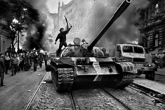 Что отмечаем?