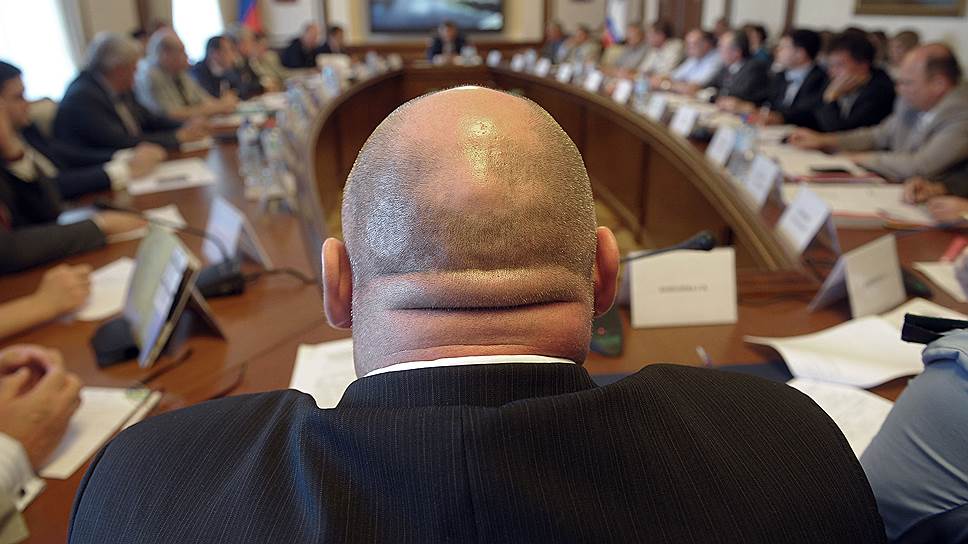 Многие уверены, что без блата на такую работу не попасть. На самом деле сегодня идет жёсткая борьба с коррупцией, для чего в комиссию по принятию решения о найме включают представителей разных органов власти разных регионов