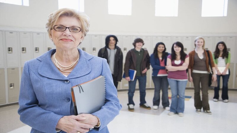 Советник по воспитанию в школе